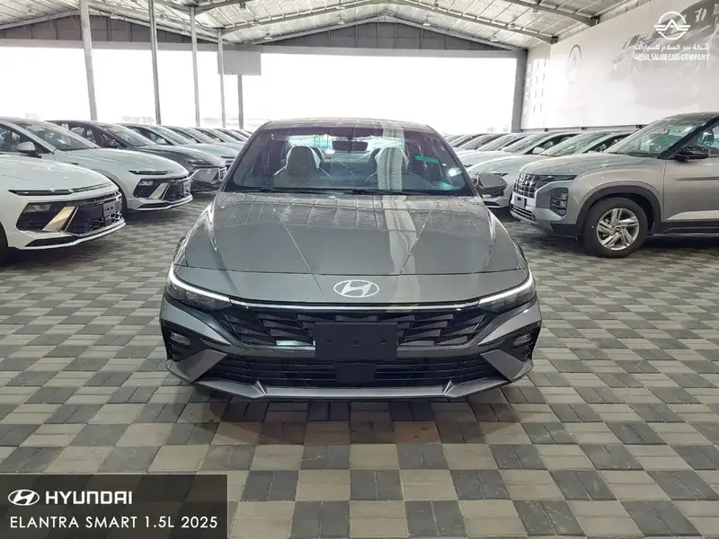 hyundai hyundai-elantra image Hyundai Elantra 2025